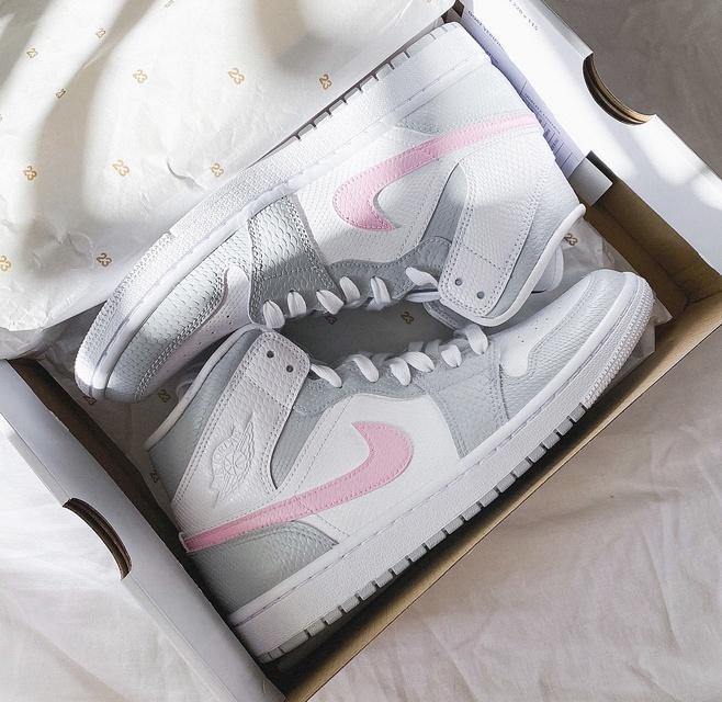 Jordan 1 gris & rosa custom